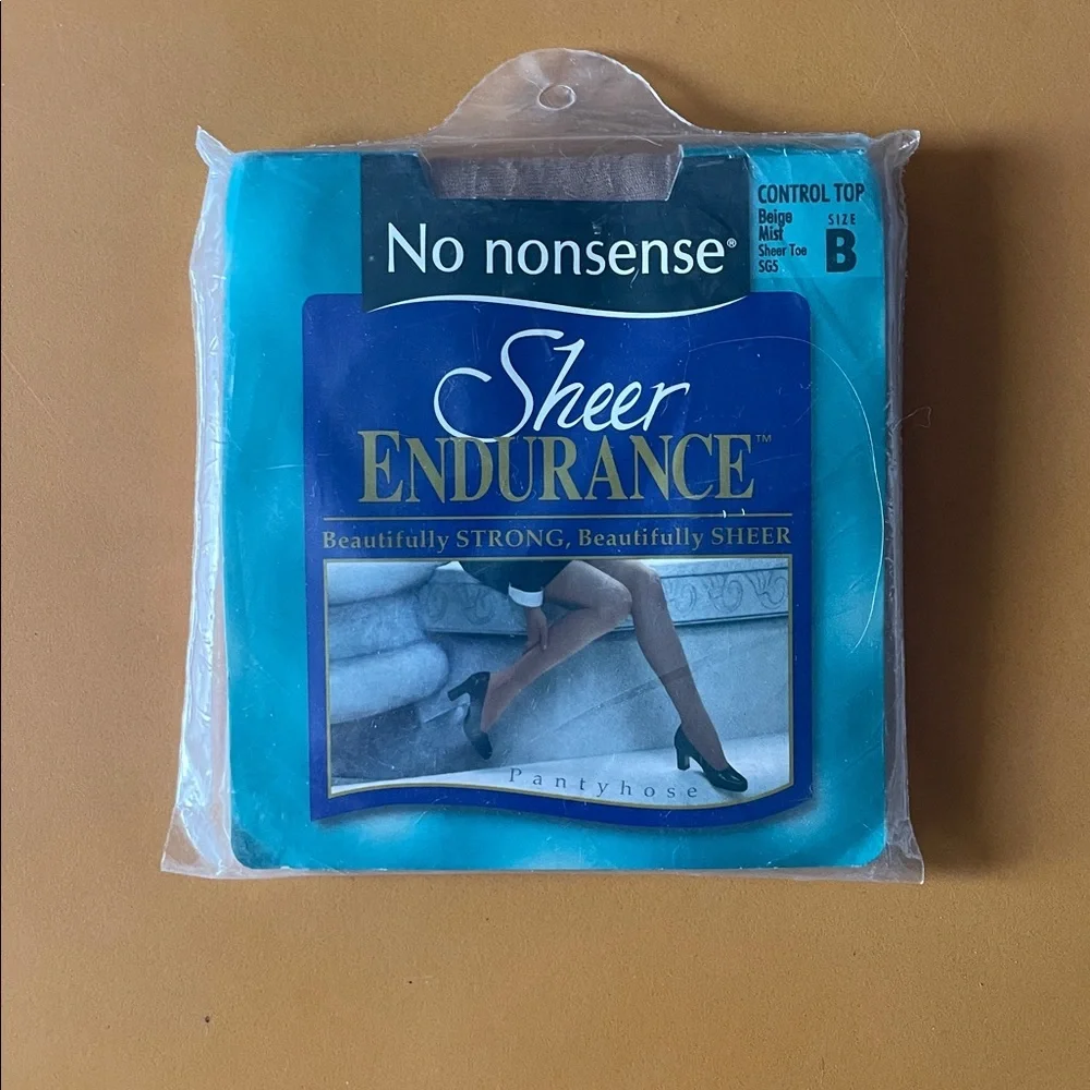 No Nonsense Sheer Endurance pantyhose: Beige Mist